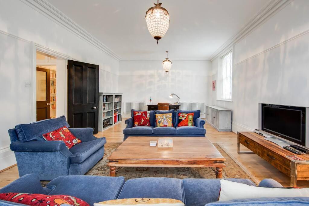 Princes Villa - Large Fully Self Contained Flat, 5 Minutes From The Sea هاستَنغ المظهر الخارجي الصورة