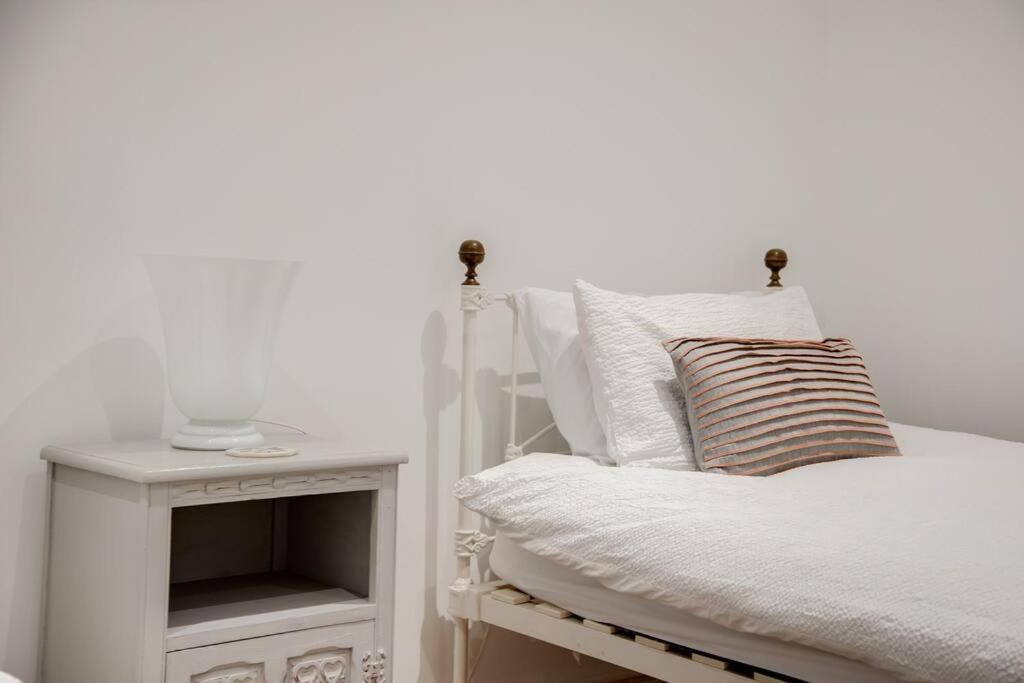 Princes Villa - Large Fully Self Contained Flat, 5 Minutes From The Sea هاستَنغ المظهر الخارجي الصورة