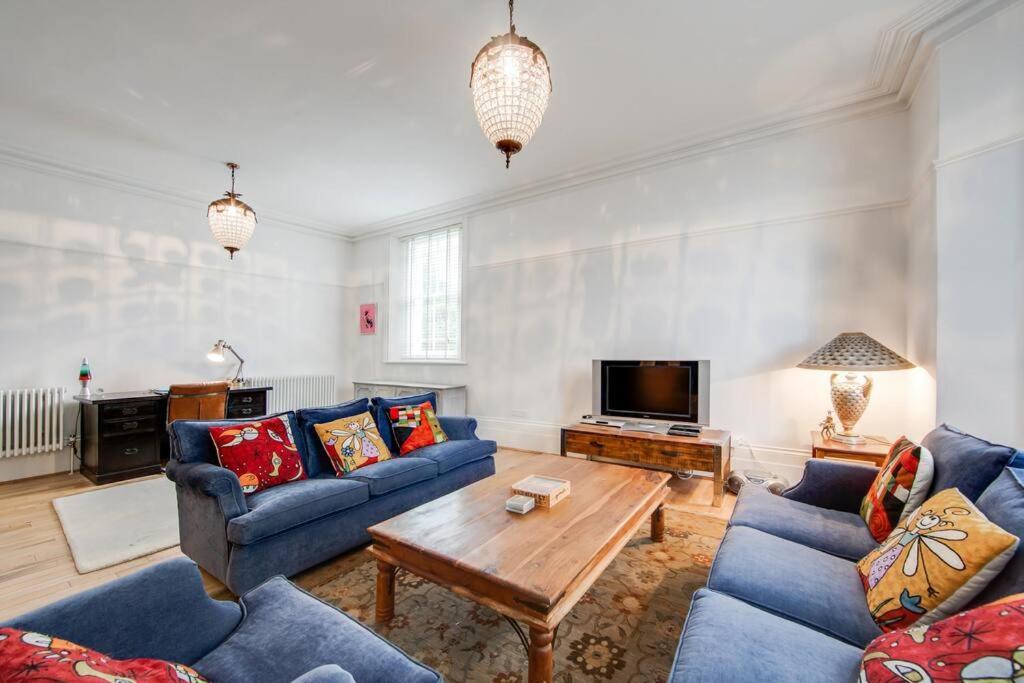 Princes Villa - Large Fully Self Contained Flat, 5 Minutes From The Sea هاستَنغ المظهر الخارجي الصورة