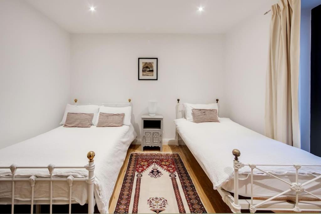 Princes Villa - Large Fully Self Contained Flat, 5 Minutes From The Sea هاستَنغ المظهر الخارجي الصورة